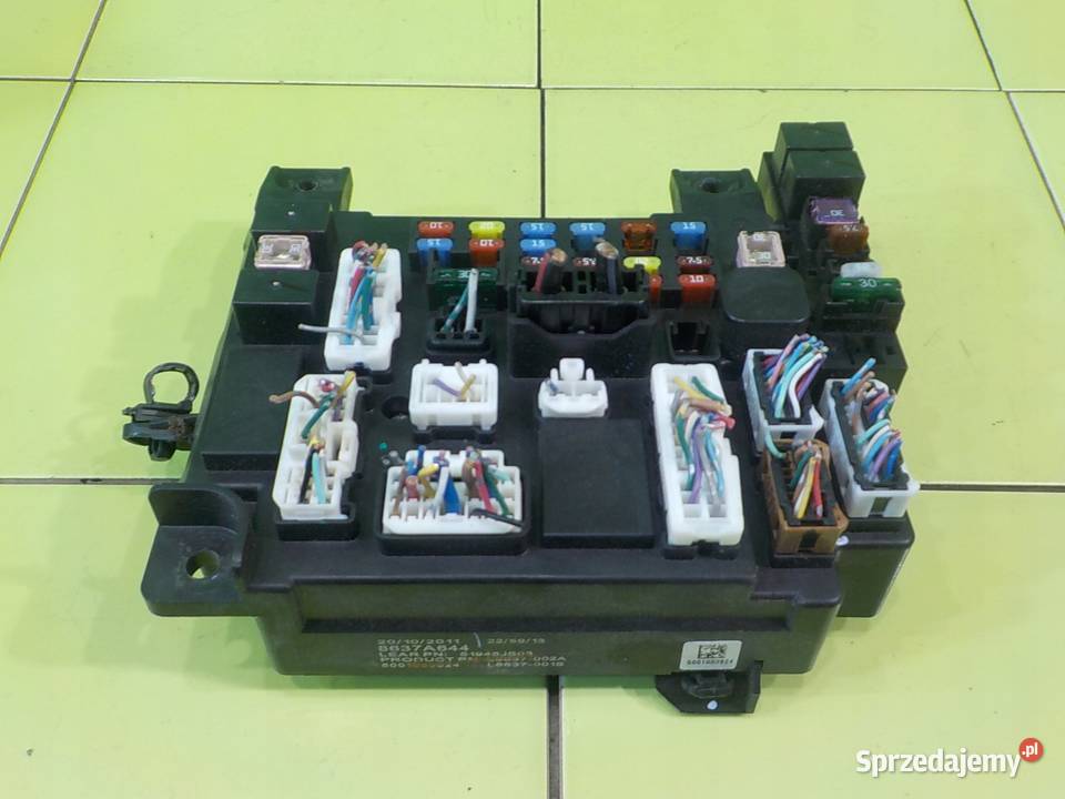 MITSUBISHI ASX I 18 B 12r 5D skrzynka Skrzynki bezpieczników Suków