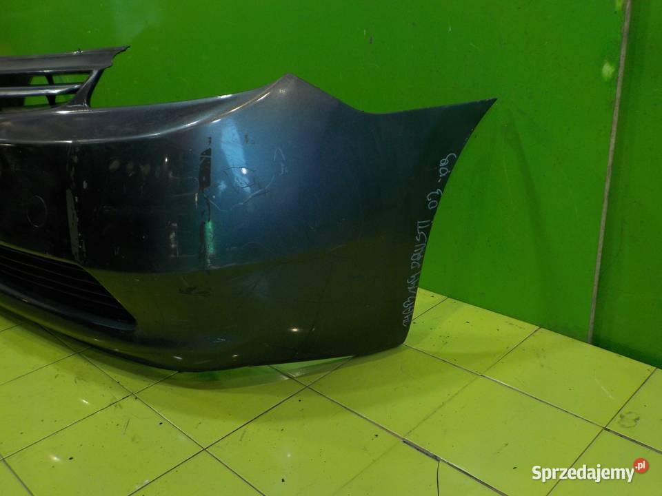 TOYOTA PRIUS II 09r 5D zderzak przod sprzedam