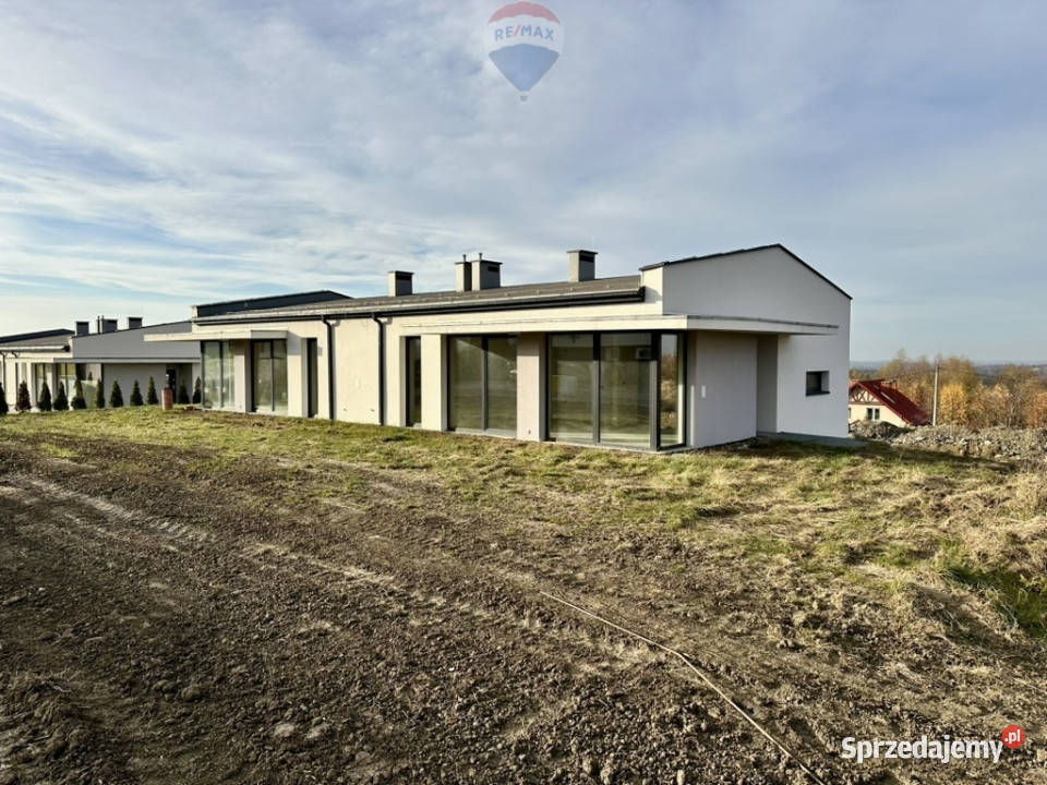 Nowy dom w Starym Bielsku Garaż dwustanowiskowy Rok budowy 2025 śląskie Bielsko-Biała