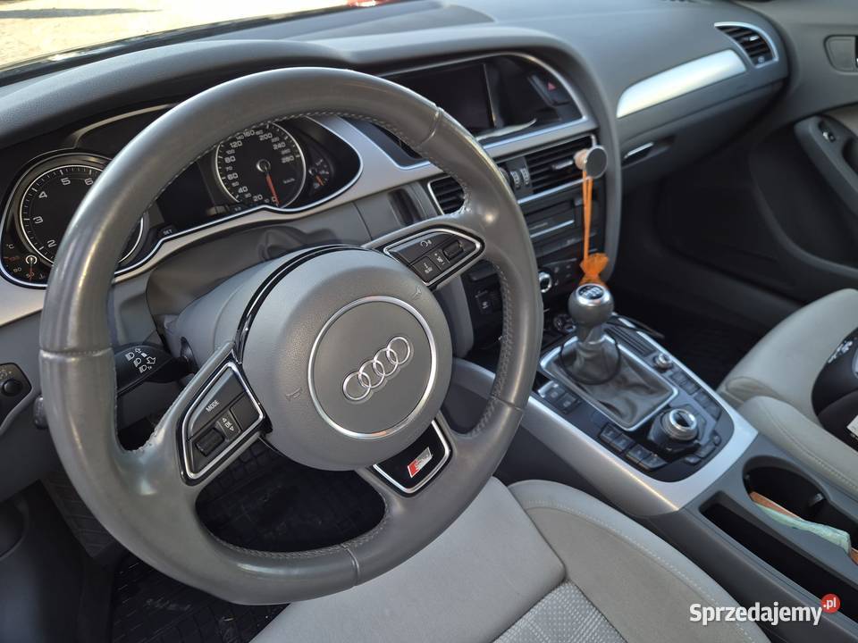 Audi A4 211 koni S li ładne Warszawa sprzedam