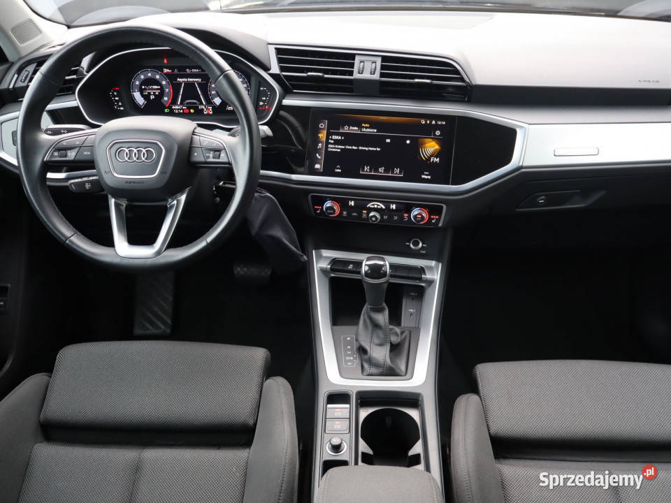 Audi Q3 35 TFSI Rok produkcji 2022 Samochody osobowe Katowice sprzedam