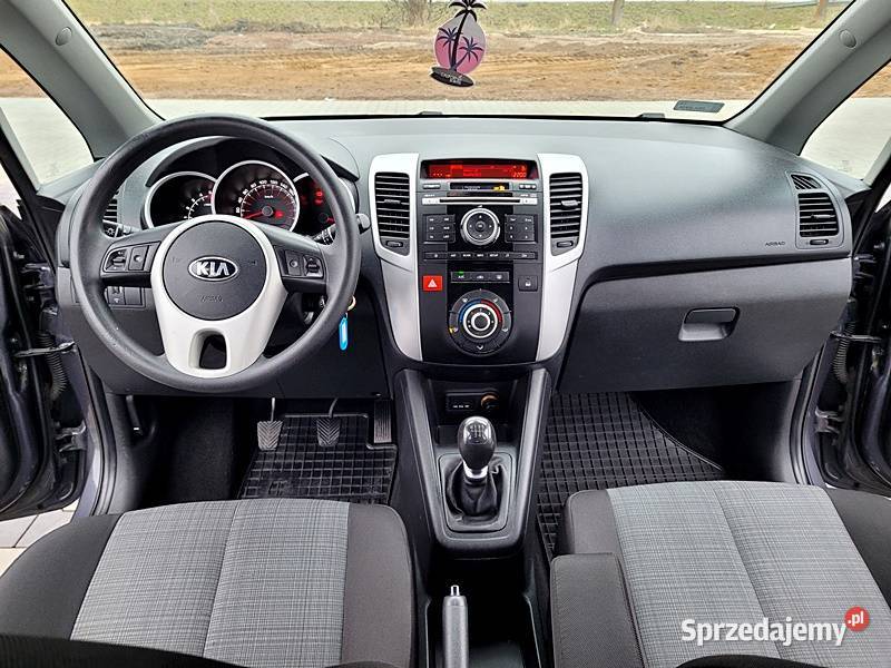 Oszczędny i przestronny samochodzik Słomniki