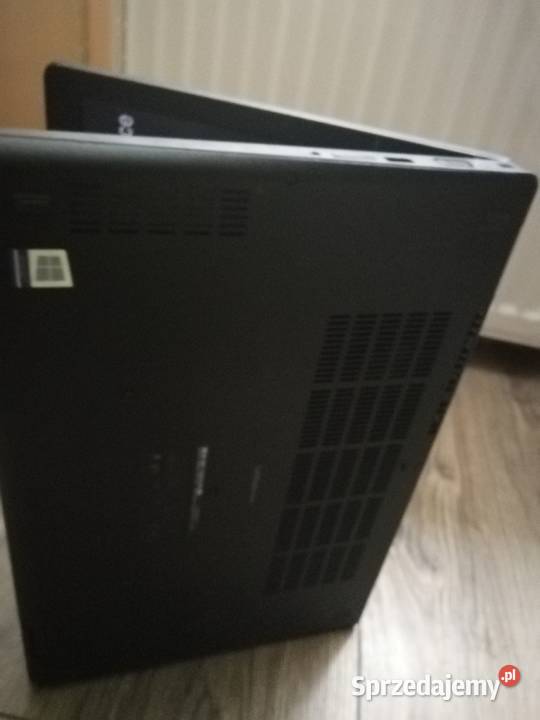 Dell 5590 super stan Windows 11 Dywity