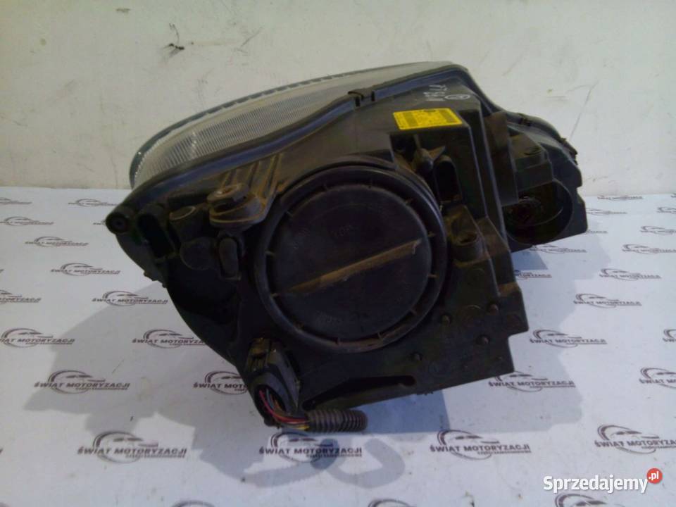 SKODA YETI 12r lampa lewa przód 5L2941015A Kielce