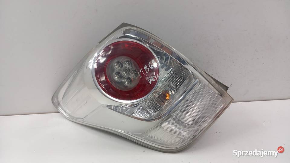 TOYOTA VERSO 20092013 LAMPA TYŁ LEWA Światła stop Zbierkowo sprzedam