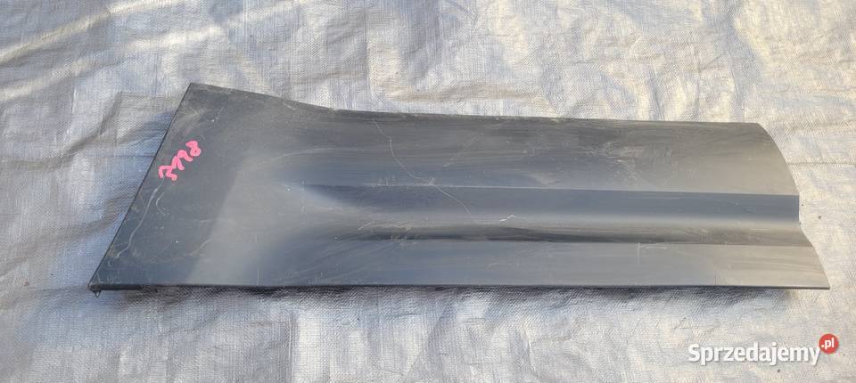 LAND ROVER DEFENDER L663 LISTWA DRZWI LEWY TYŁ osobowe Ruda Śląska