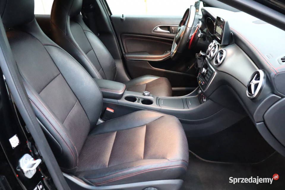 Mercedes GLA GLA 200 skórzana tapicerka Zabrze