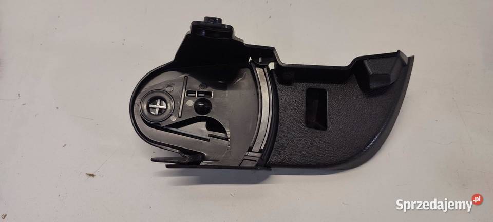 VOLVO XC40 OSŁONA SŁUPKA LEWY TYŁ 31469202