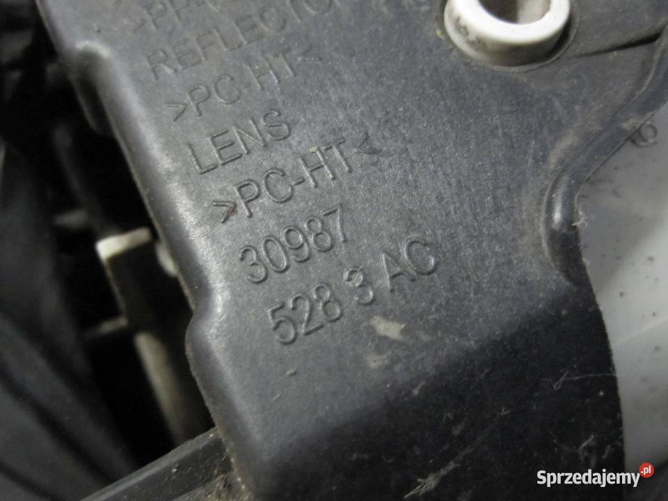 DODGE NITRO 08r halogen prawy 04805857AB