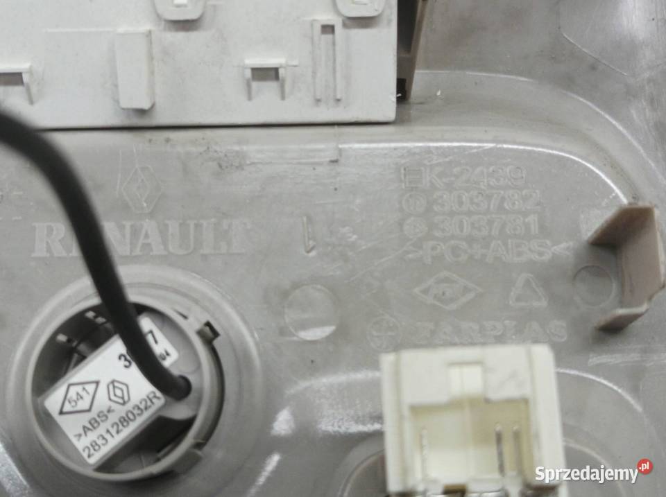 LAMPKA PODSUFITKI Renault Clio IV 20122019