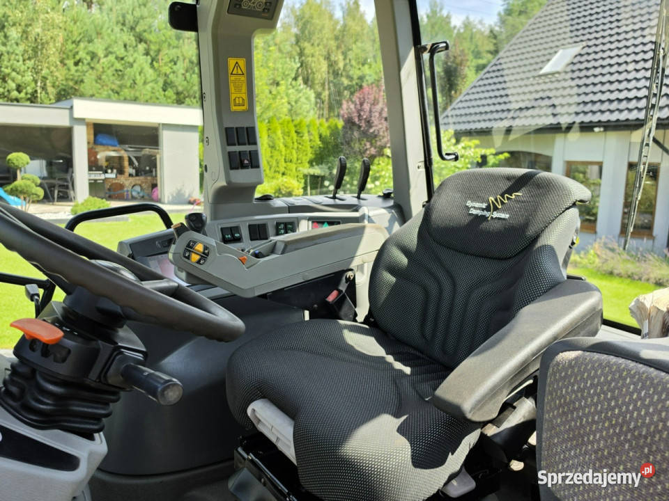 ciągniki Claas AXION 810 CMATIC AXION 810 CMATIC Skępe