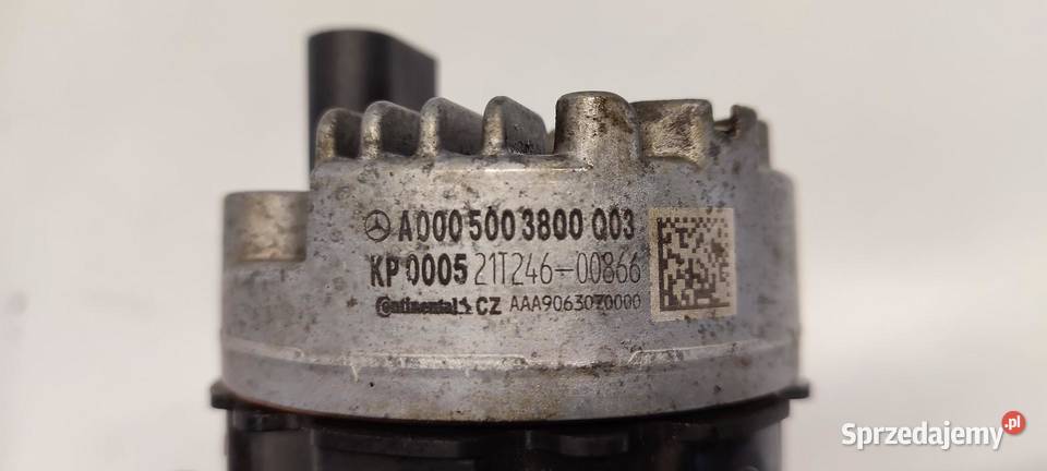 MERCEDES VITO W447 POMPKA WODY A0005003800 osobowe