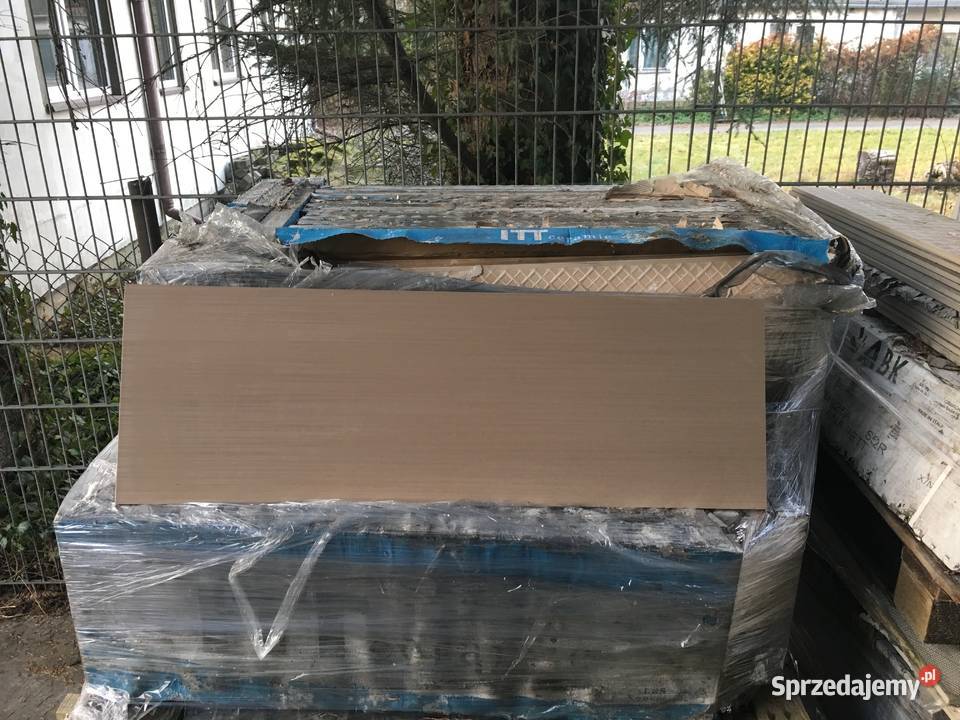 Glazura płytka ścienna fantasy gris 30x90 firmy Płytki ścienne Pruszków