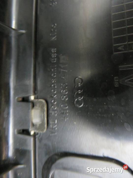 OSŁONA PASA TYLNEGO AUDI A8 D4 4H0863471D