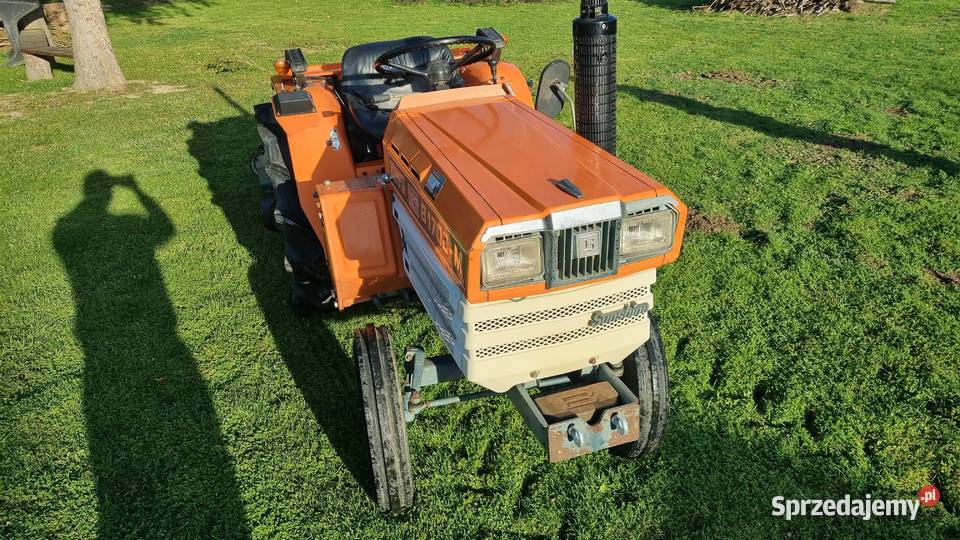 Ciągnik Kubota B1702M