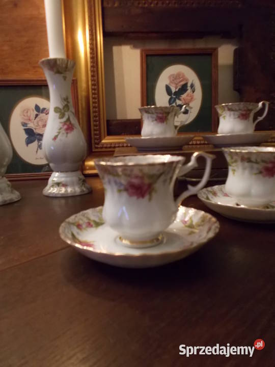 Chodzież Filiżanka Różyczki Filiżanki PRL zachodniopomorskie Szczecin