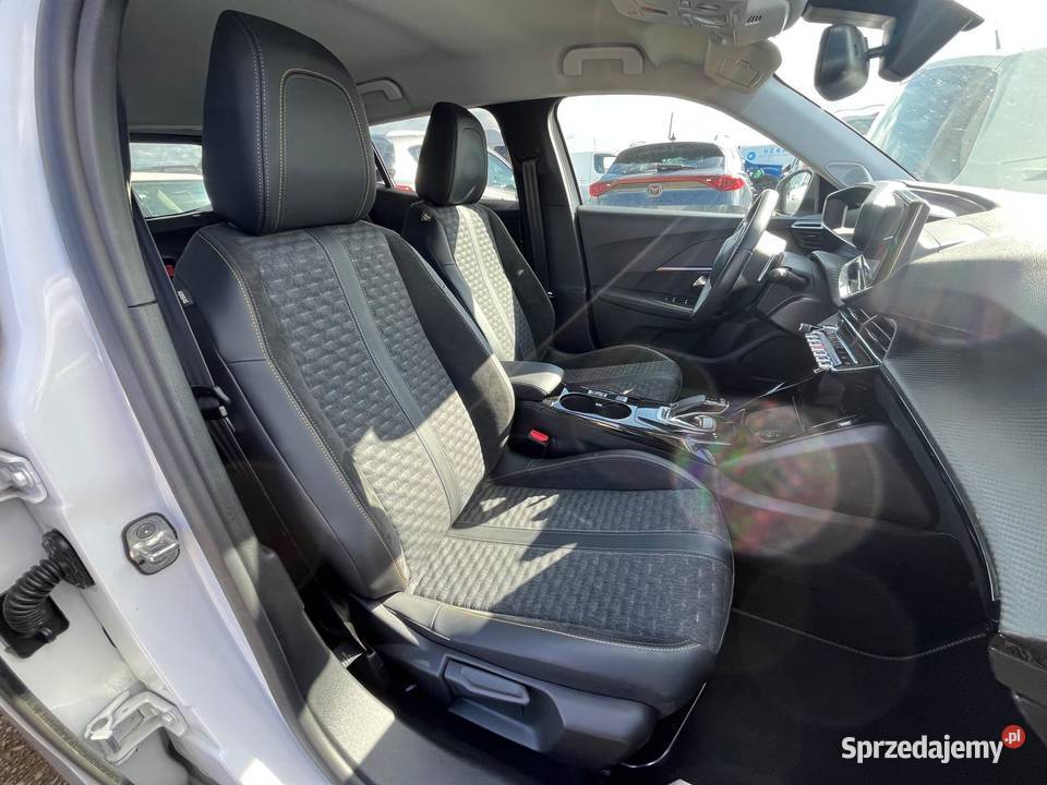 PEUGEOT 2008 II 15 BlueHDi 130 Roadtrip EAT8 Wrocław