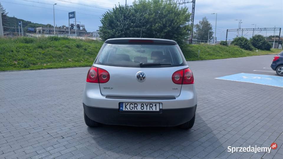 Sprzedam Golf V manualna Biecz
