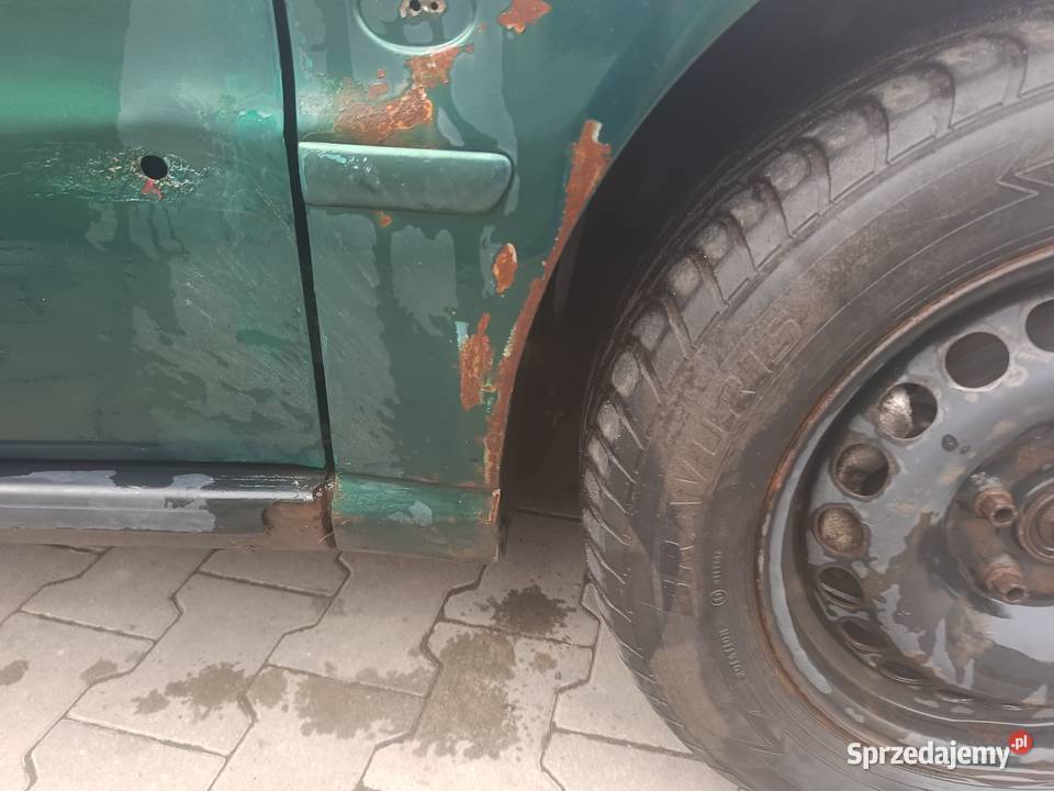 Błotnik Prawy LZ6L Audi A4 B5 a45