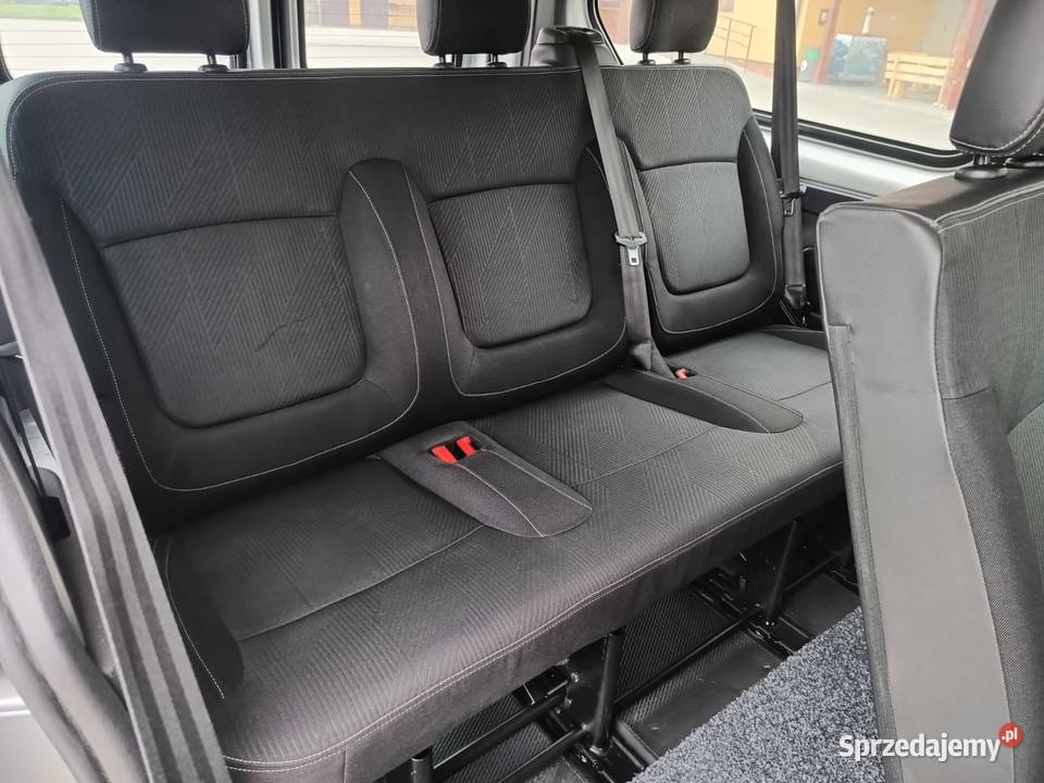 Renault Trafic long 2016 Van / Minibus Nawojowa