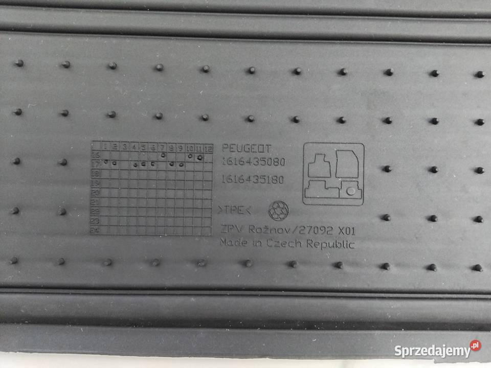 Peugeot 3008 oryginalne dywaniki gumowe Dywaniki Motoryzacja Ostroróg sprzedam