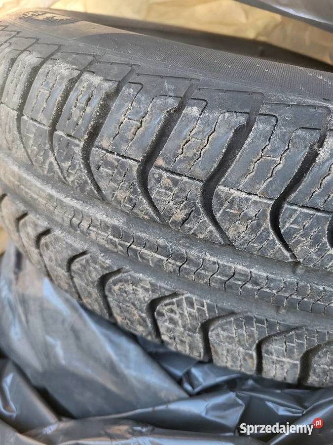 Opony całoroczne pirelli 14cale Motoryzacja Kraśnik sprzedam