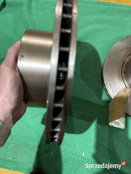 LucasTRW tarcze hamulcowe przód BMW e28 e24 cs2 osobowe Mszana