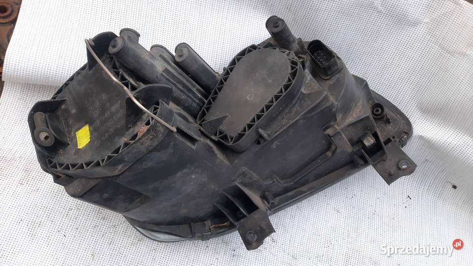 lampa przednia lewa Vw Touran I Caddy II Lampy przednie Dębno