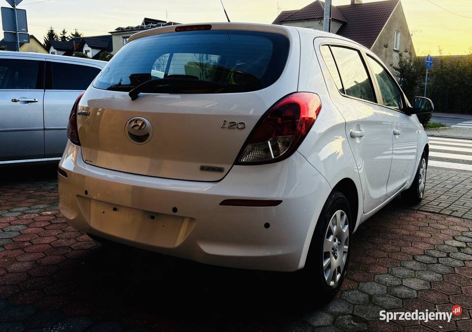 Hyundai i20 11d 103550 gniazdo AUX sprzedam