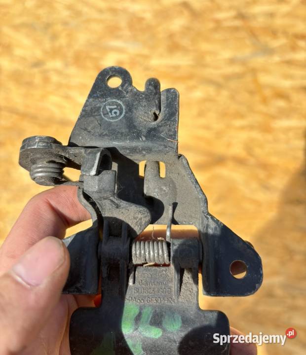 ZAMEK RYGIEL MASKI AUDI A3 8L 8L0823480B Międzychód sprzedam