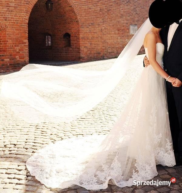 Suknia PETUNIA Pronovias Madonna bolerko welon Gąbin