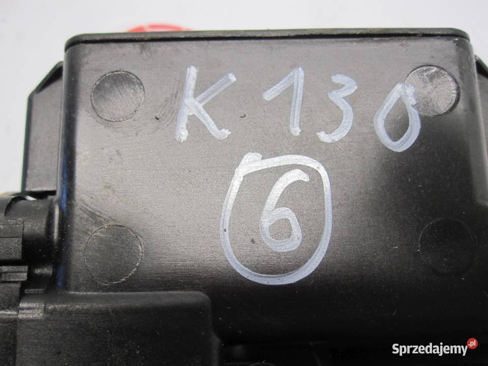 AUDI A4 B8 IV 10r silniczek szyby prawy przód Kielce sprzedam