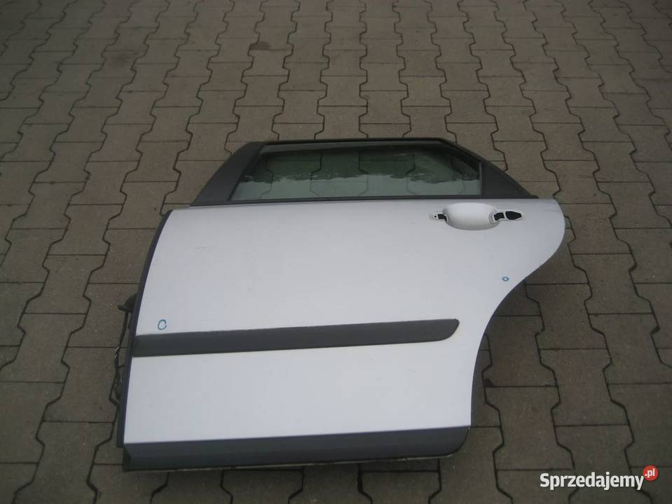 volvo v50 0412r drzwi tył lewe kod 426 26 Rakoniewice
