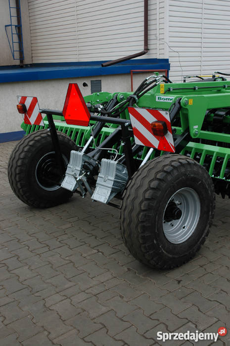 Brona półzawieszana talerzowa hydraulicznie Maszyny rolnicze Rogóźno