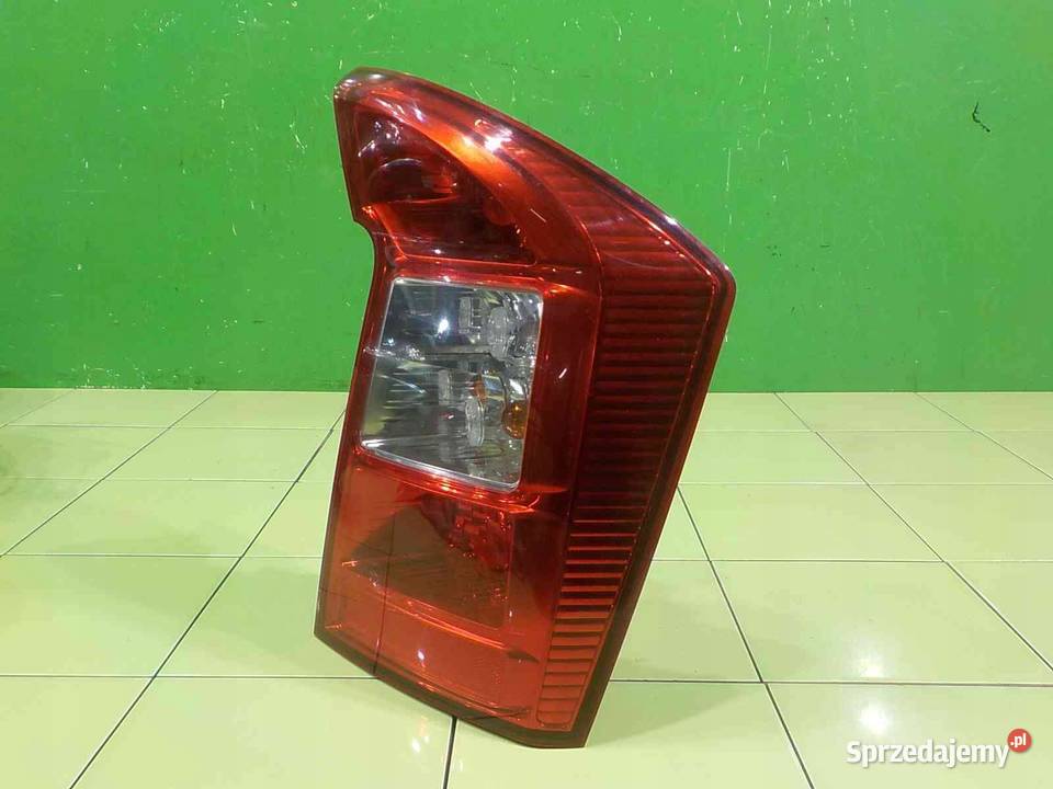 KIA CARENS III 09r lampa prawa tyl