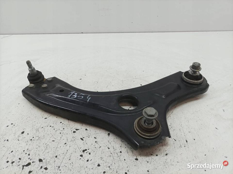 WAHACZ PRAWY PRZÓD 545002046R Dacia Duster III osobowe świętokrzyskie