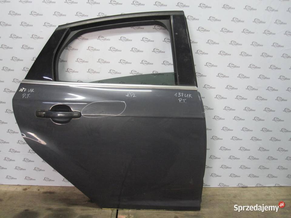 FORD FOCUS MK3 III 12r drzwi prawe tył świętokrzyskie