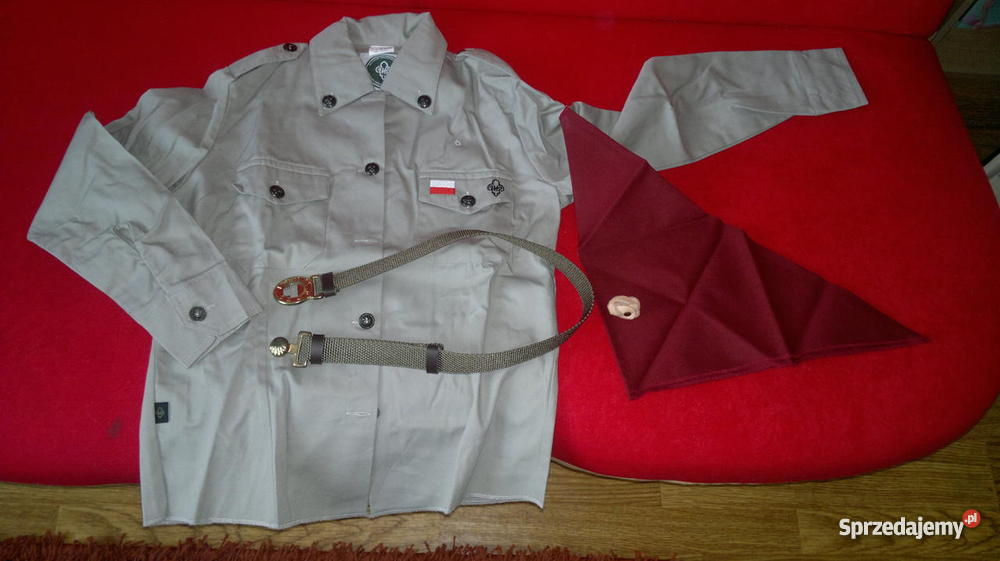 Mundurek harcerski dziewczęcy 152 Poznań