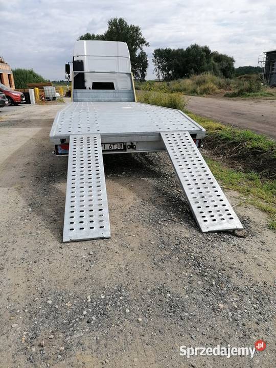 Pomoc Drogowa autolaweta holowanie ciągników Kościan