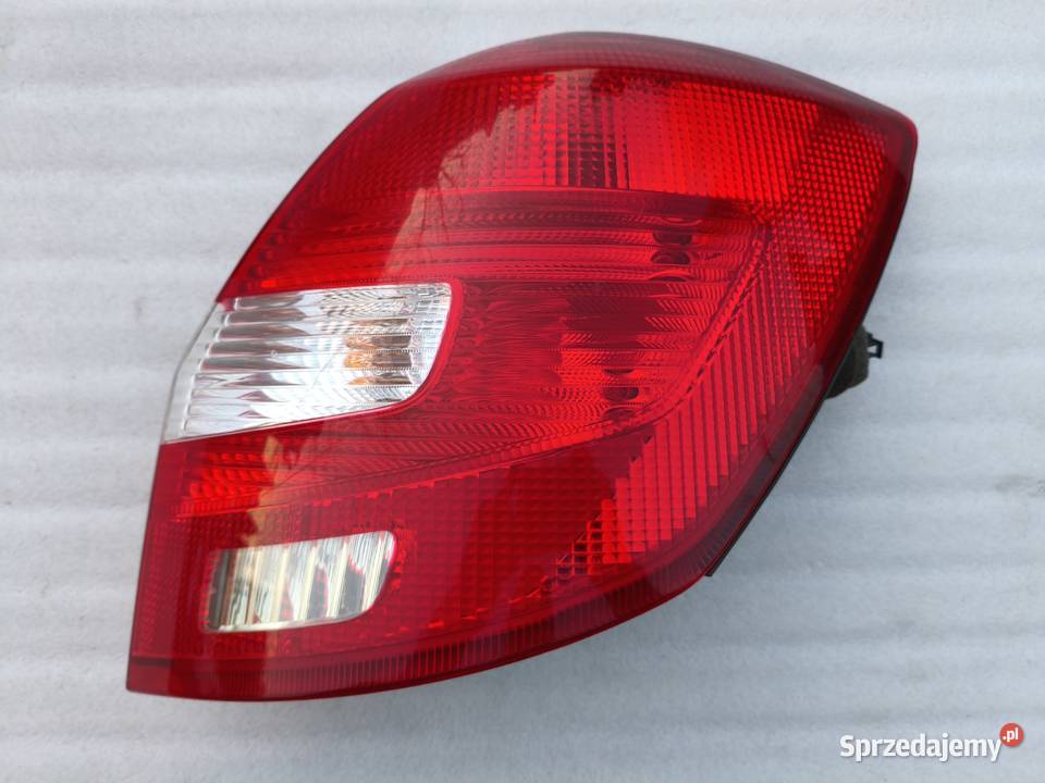 Lampa Prawy Tył Tylna Prawa Skoda Fabia II HB Lampy tylne mazowieckie Wyszków
