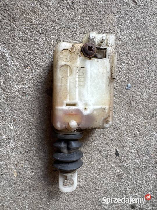 IVECO DAILY IV V 0614 SIŁOWNIK ZAMKA DRZWI osobowe Centralne zamki Dębica sprzedam