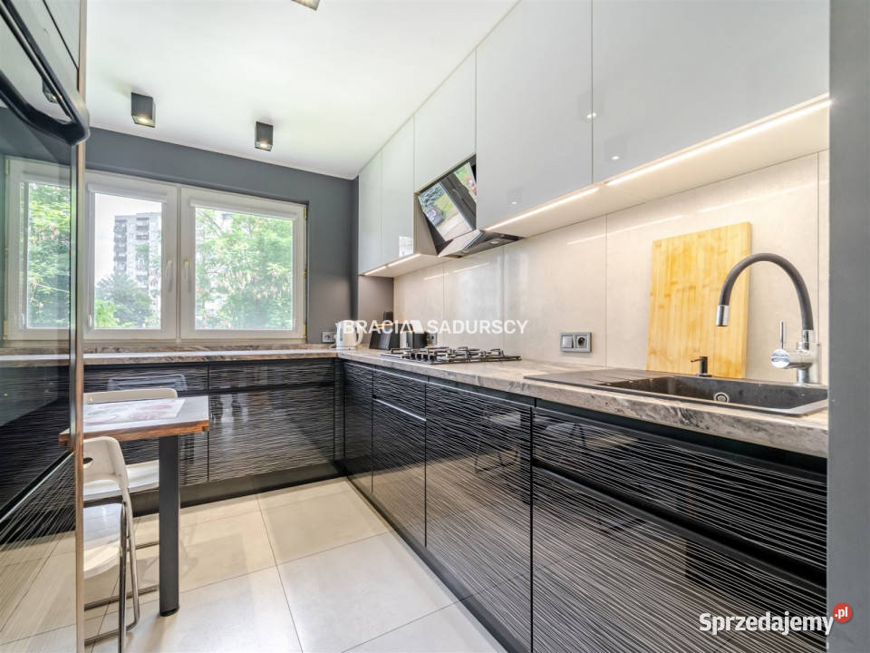 Mieszkanie Kraków Bohaterów Września 646m2 3pok Piętro 1