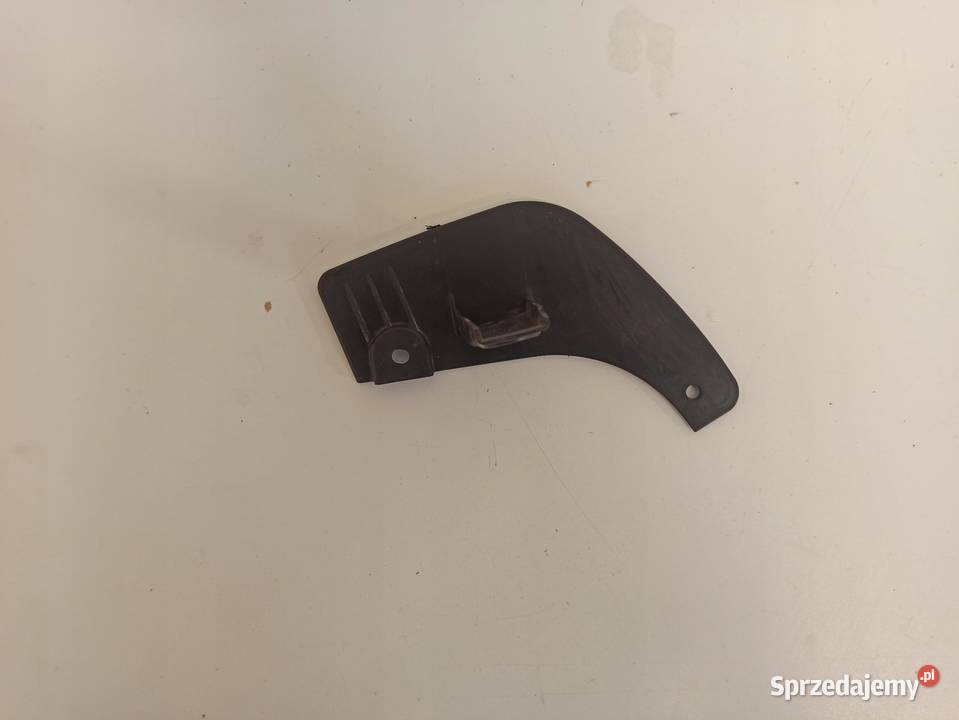 SUZUKI SWIFT MK8 CHLAPACZ PRAWY TYŁ 7723253R0 Chlapacze