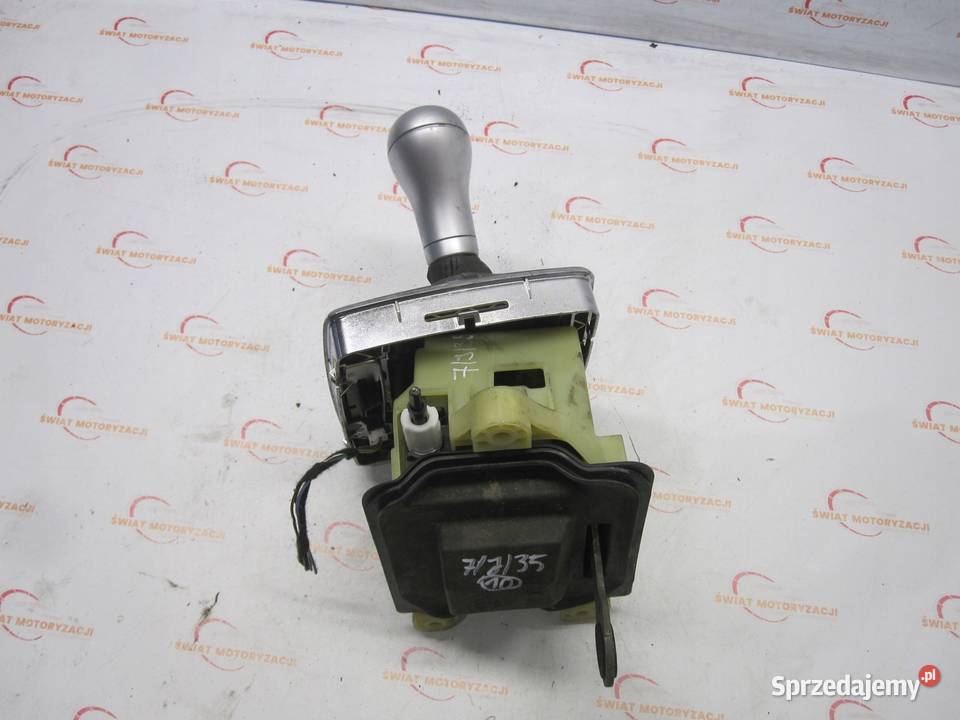 MERCEDES W204 07r lewarek biegów A2042673724 sprzedam