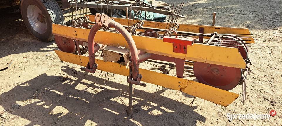 Zgrabiarka taśmowa przewracarka akpil nieuszkodzony Iwanowice Dworskie