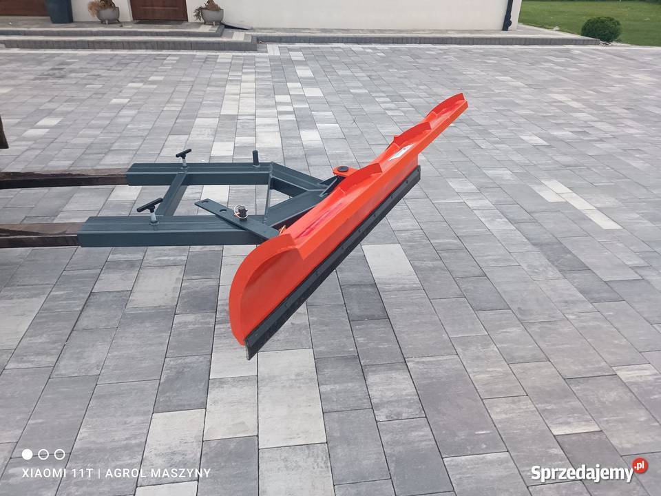 Pług do śniegu na wózek widłowy 150 Lekki Nurzec