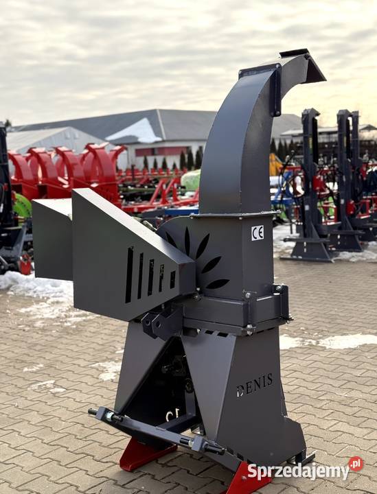 PÓŁAUTOMATYCZNY RĘBAK BEBNOWY DO GAŁĘZI DEMAROL Rolnictwo sprzedam