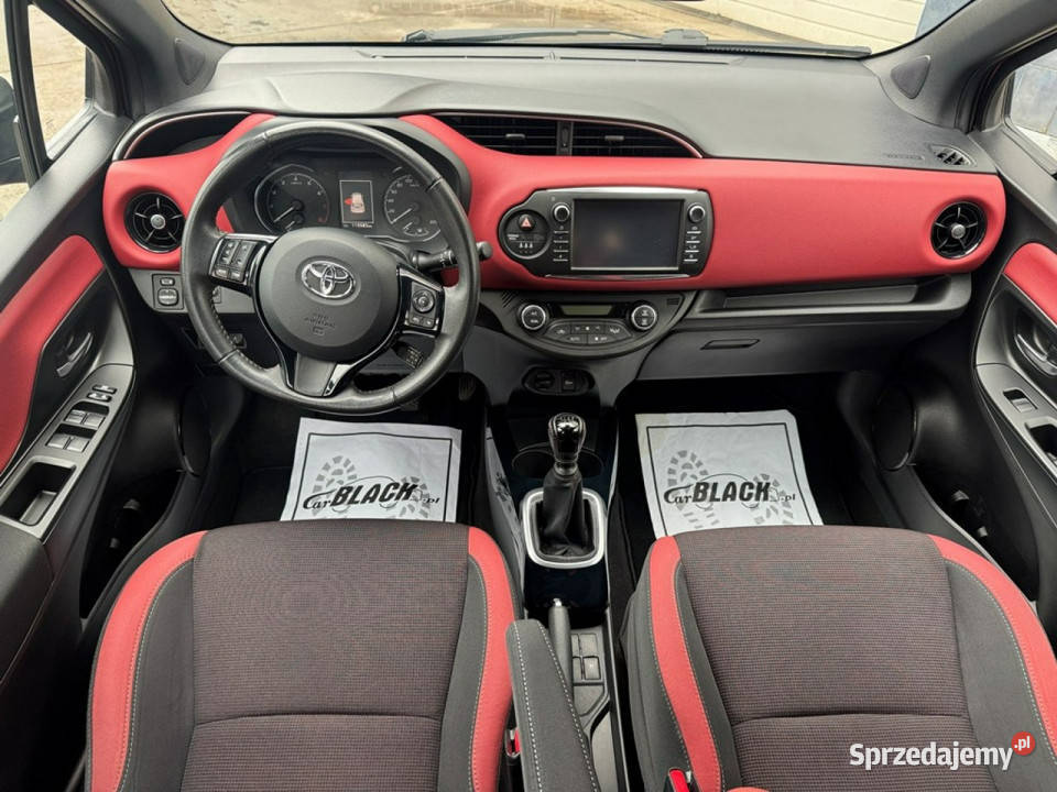 Toyota Yaris 15 SelectionSalon Polska 4/5 Konin