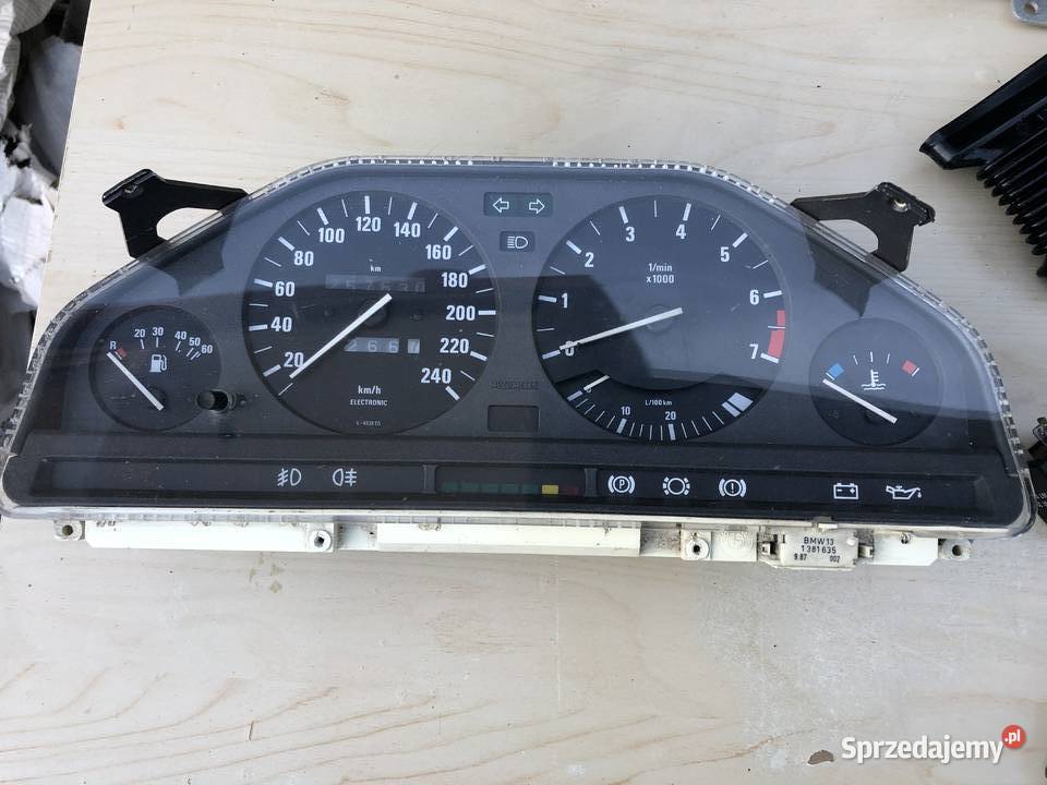 Sprzedam Licznik Zegary BMW E30 20 małopolskie Kraków