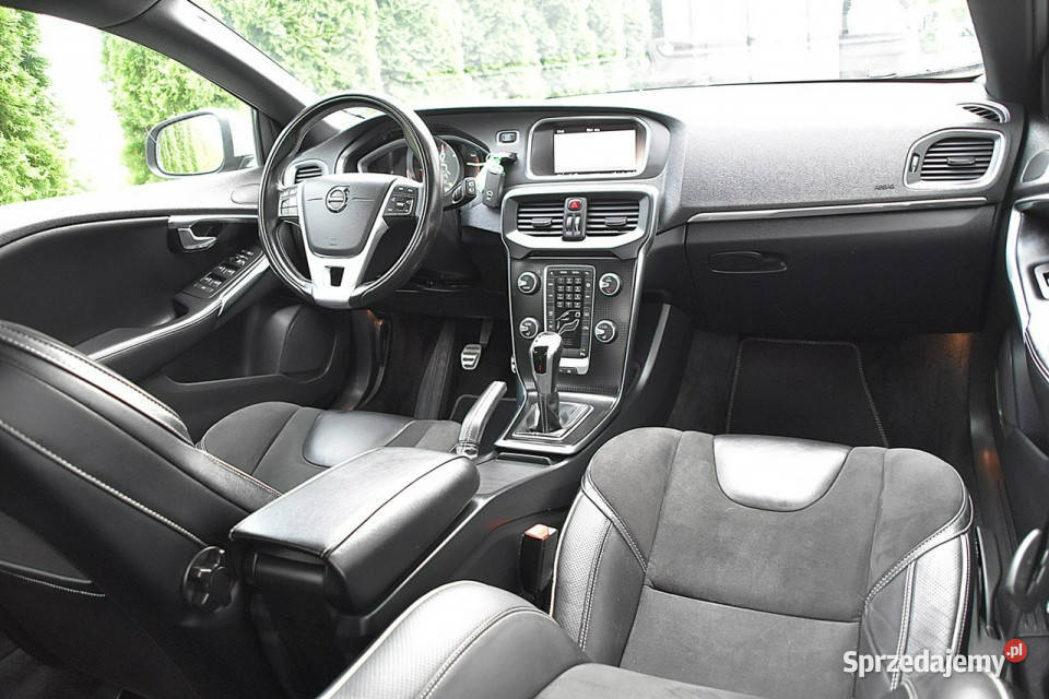 Volvo V40 20D3 150 RDesign Lift Alcantara Led ESP Nowe Kucice